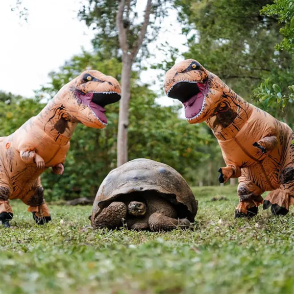Dinosaurio Inflable Divertido - Imagen 6